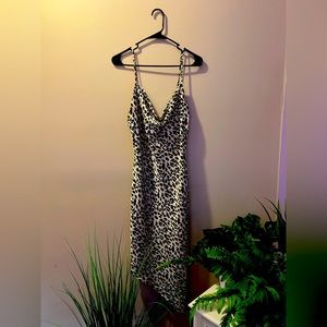 Forever 21. Size M. Silky leopard print party dress!